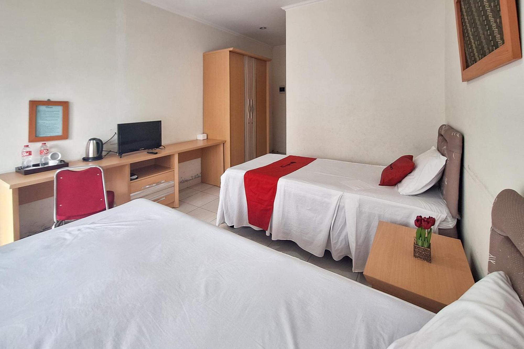 Reddoorz Resort At Tridaya Cisarua Puncak ภายนอก รูปภาพ