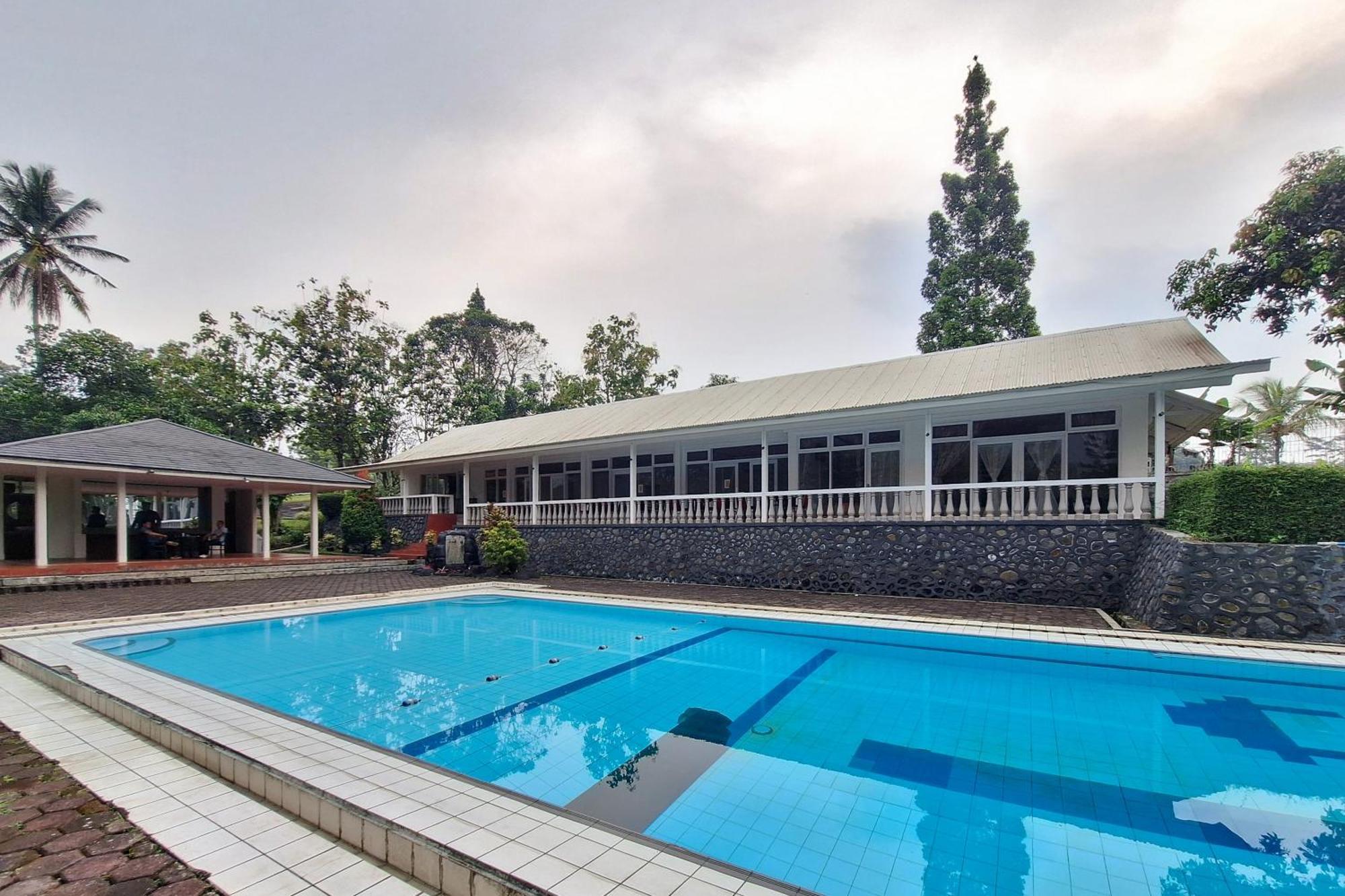 Reddoorz Resort At Tridaya Cisarua Puncak ภายนอก รูปภาพ