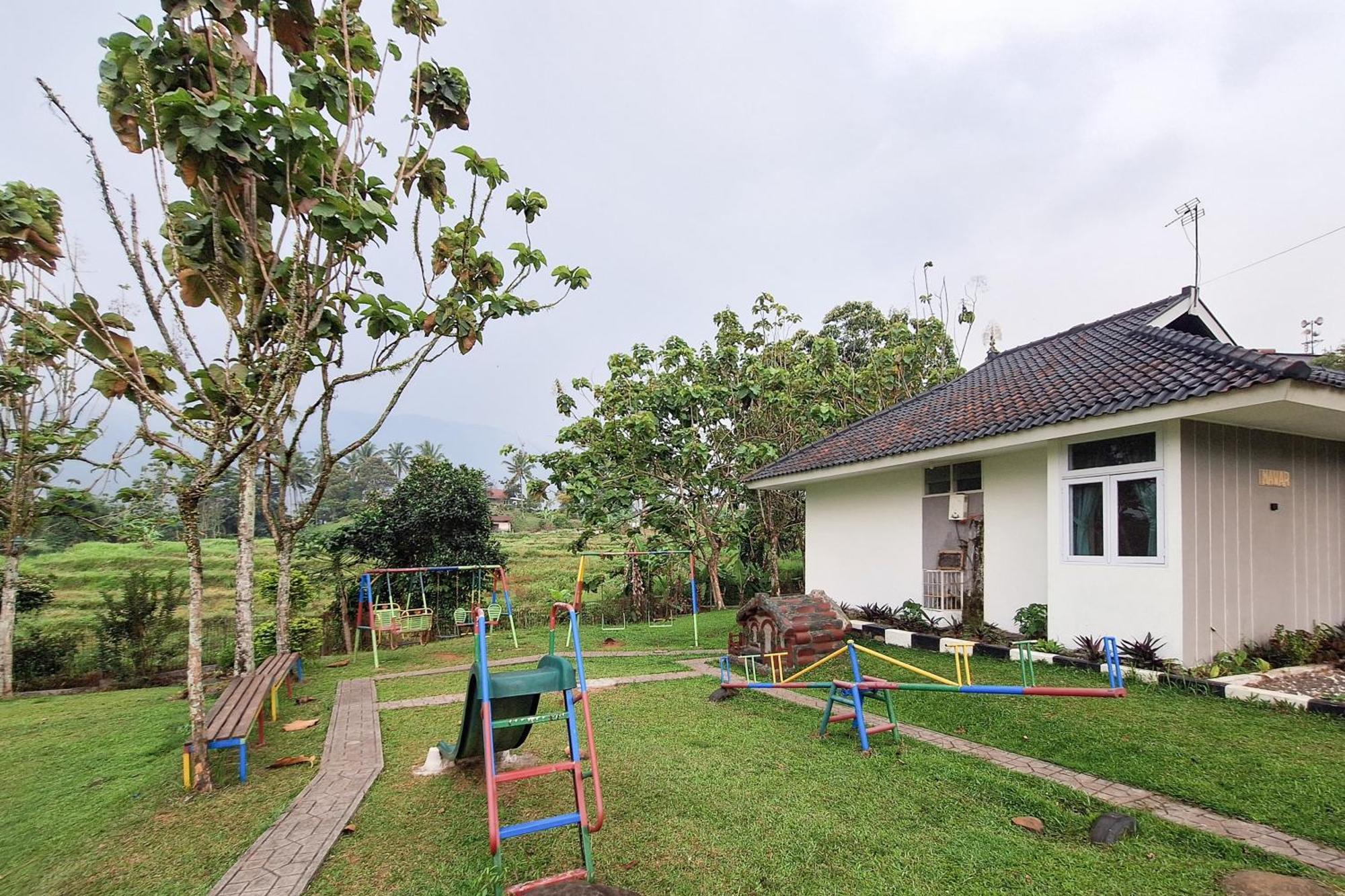 Reddoorz Resort At Tridaya Cisarua Puncak ภายนอก รูปภาพ